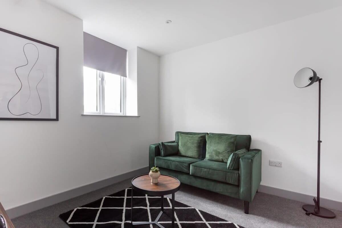 Modern 1 Bedroom Apartment Leeds Лидс Экстерьер фото